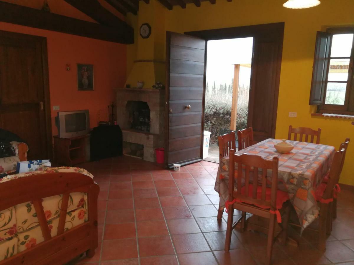 Casa Country House Girasole Vakantie Huis-Wakacje Huis Asciano Exterior photo